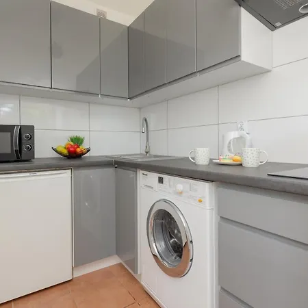 Metro Pole Mokotowskie By Renters Apartment *