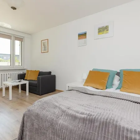 Metro Pole Mokotowskie By Renters Apartment Warschau