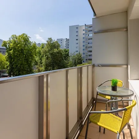 Apartment Metro Pole Mokotowskie By Renters